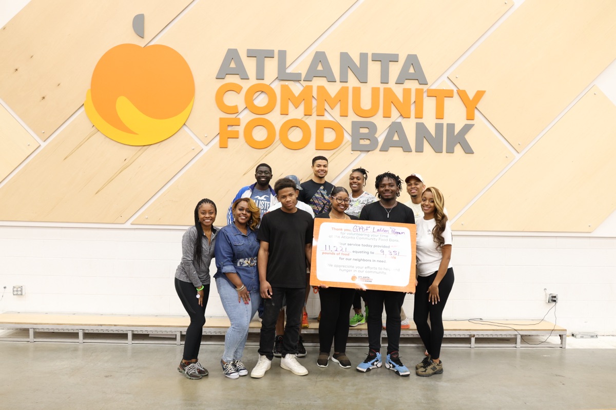 Ladders participants volunteering at Atlanta Community Food Bank